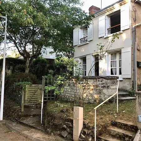 Ferienhaus Petite Maison Ancienne Au Bord De La Vienne